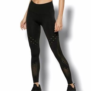 Victoria’s Secret Sport Seamless Mid-Rise Laser Cut Leggings